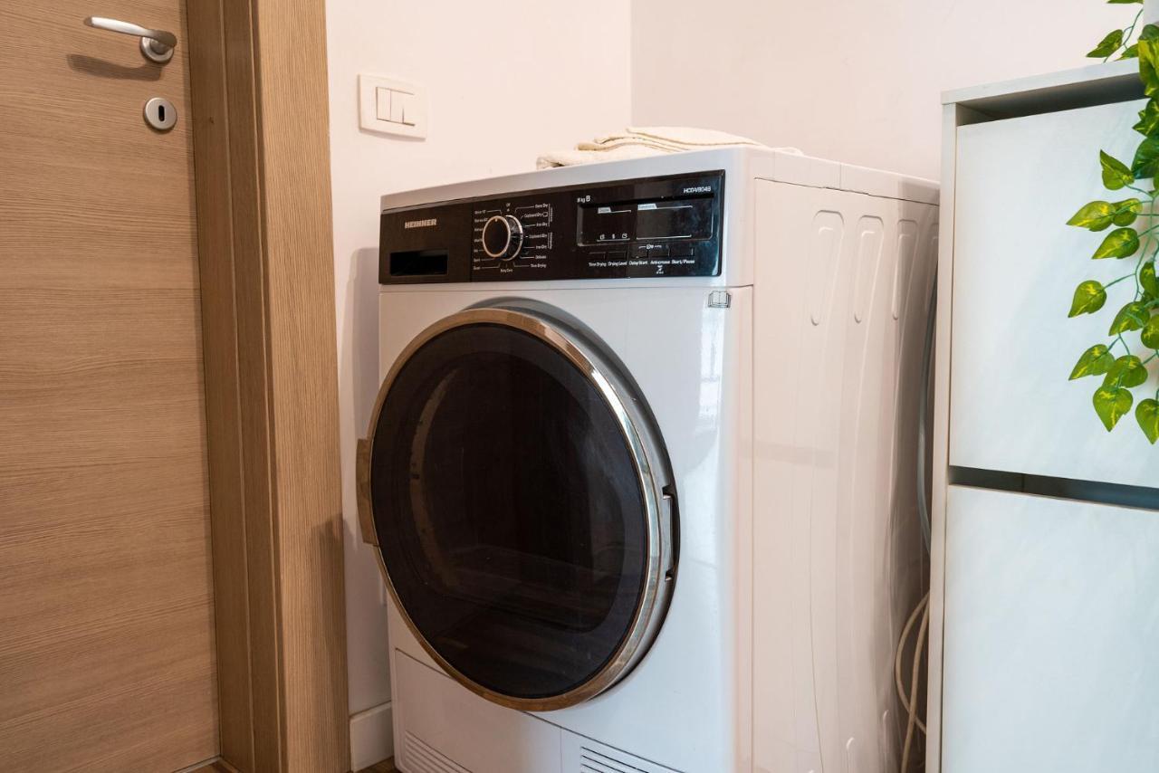 21 Apartament Bucureşti