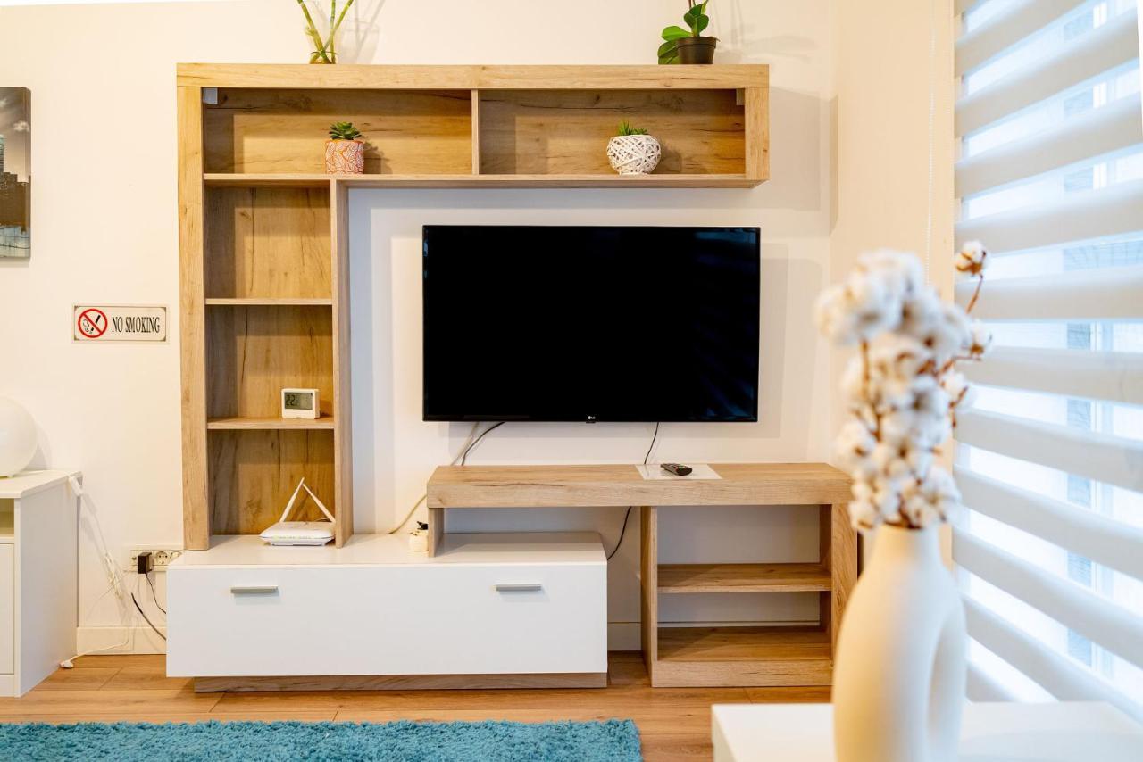 Apartament 21 *