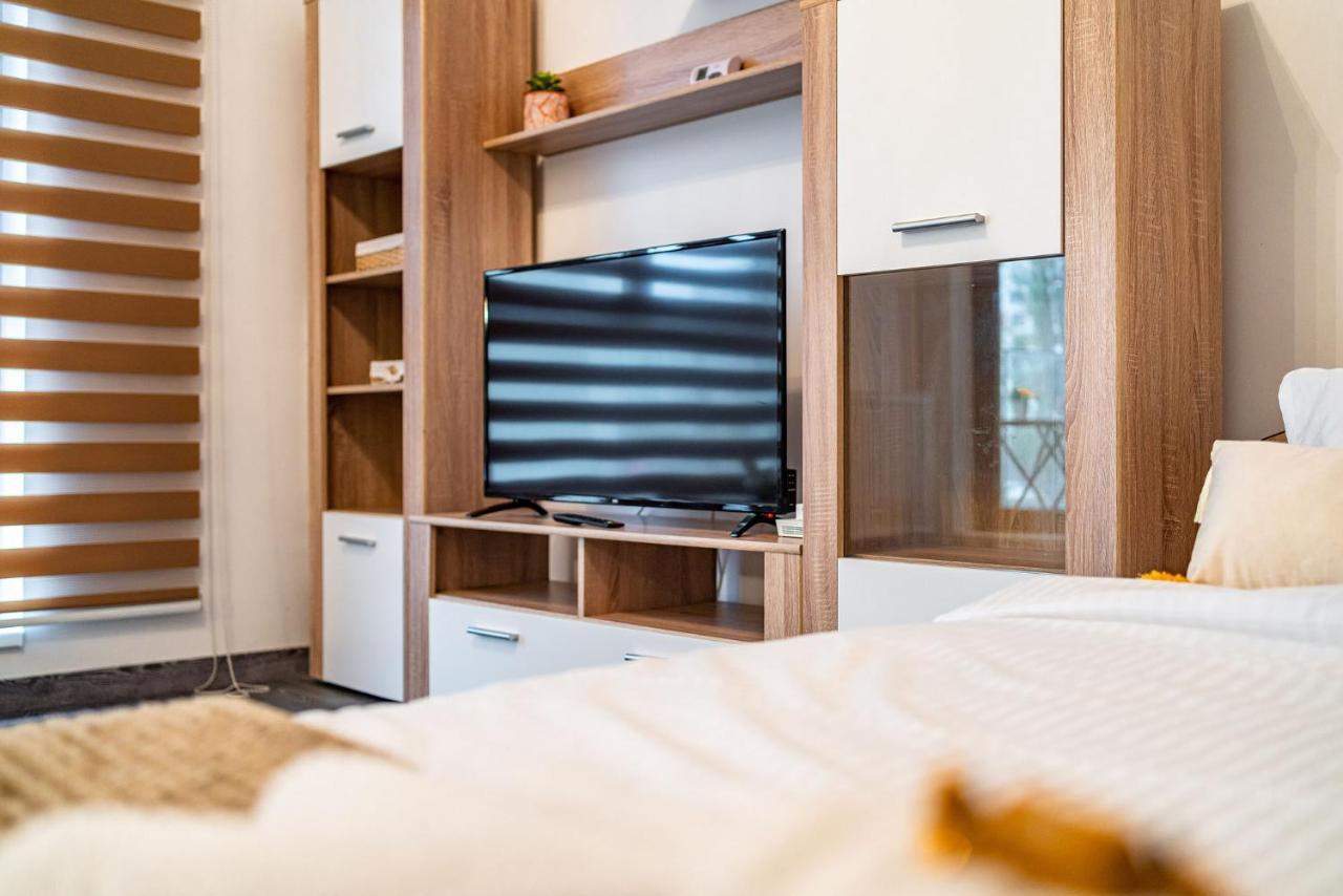 21 Apartament