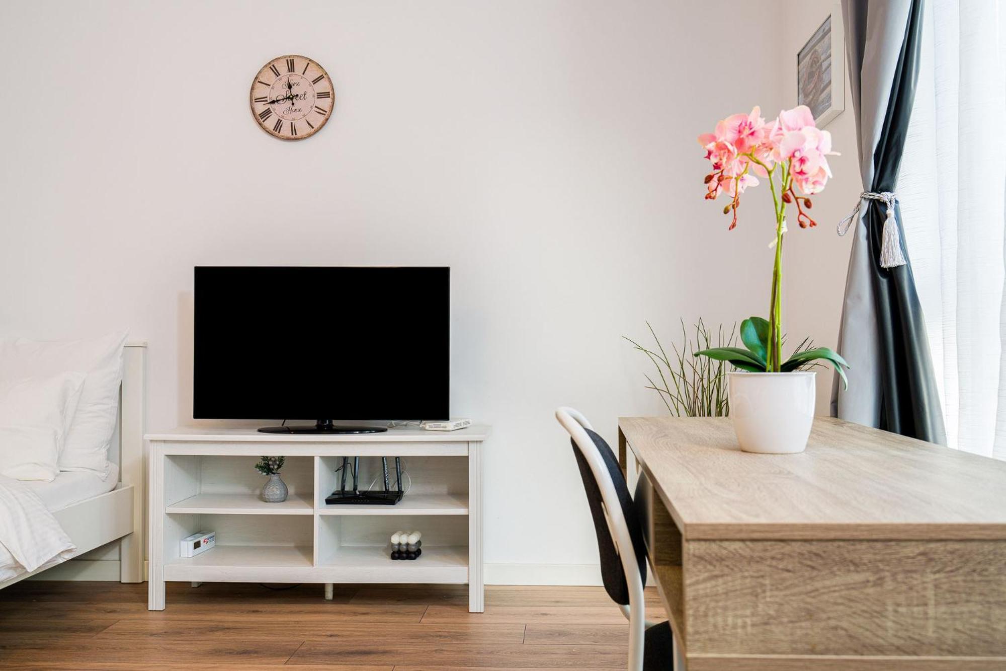 Apartament 21 *